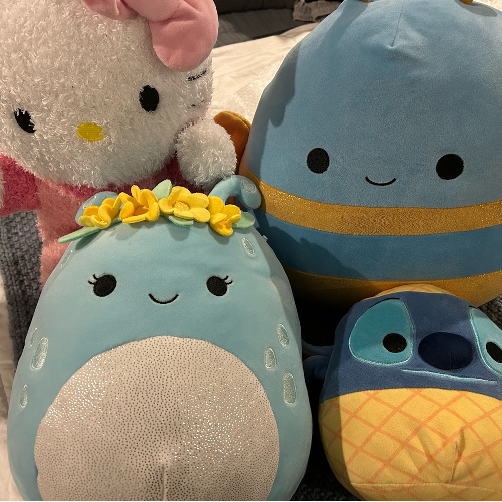 Squishmallows Blue and Pink Stuffed Animals Set